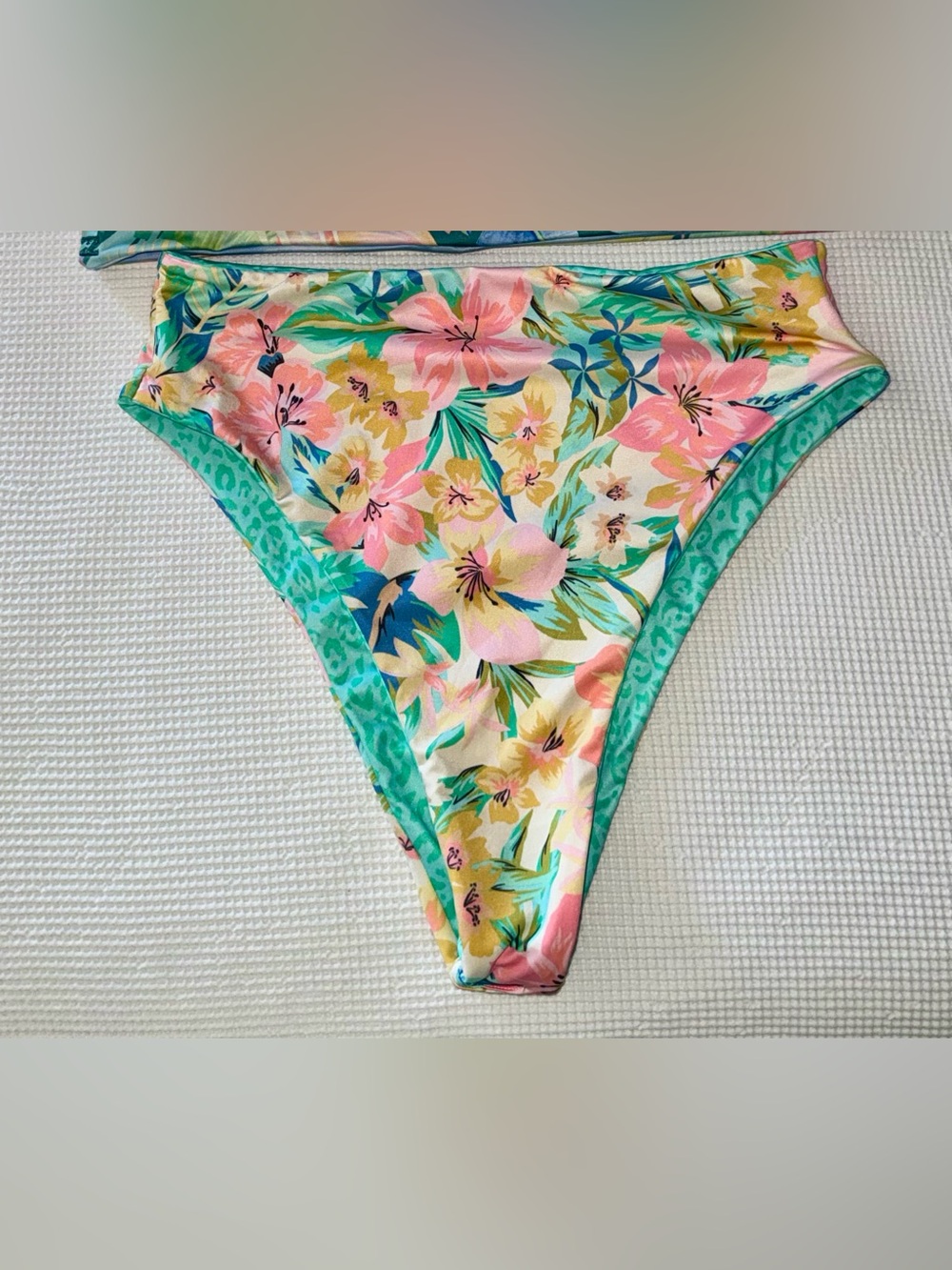Billabong Sweet Tropics Rev Rise Bikini Bottom Size M high rise - Picture 5 of 13